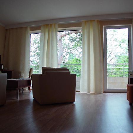Floryda Jurata Bed & Breakfast Exterior foto